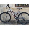BICICLETA(SEGUNDA MANO) BH   OVER X 480 26''