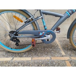 BICICLETA(SEMINUEVA) B´TWIN 24''