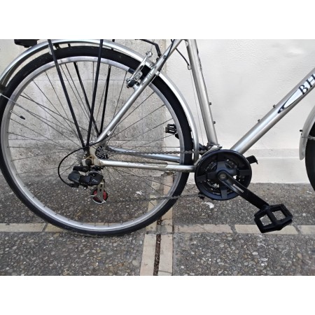 BICICLETA(SEGUNDA MANO)BH WINDSOR 700 HIBRIDA