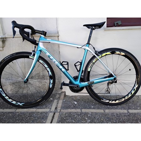 BICICLETA( SEMINUEVA)CARBONO TREK DOMANE  700