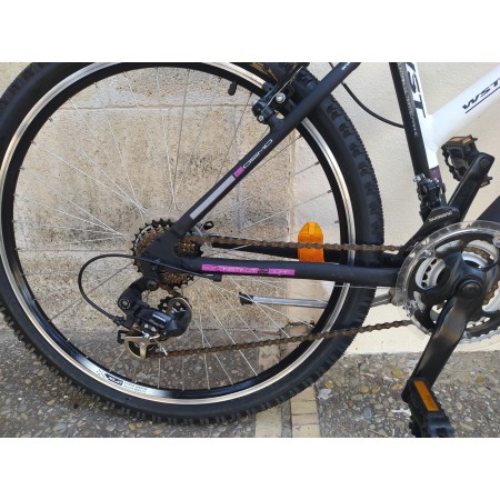 BICICLETA( SEMINUEVA) WST COSMO 26''