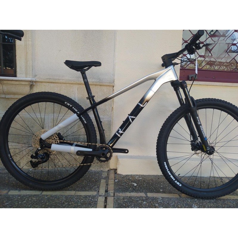 BICICLETA (NUEVA)CARBONO RALI C-PRO 2.0 (29″)