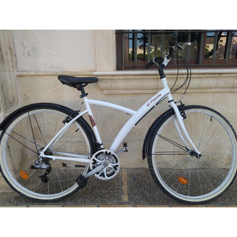BICICLETA (SEMINUEVA) B´TWIN 700