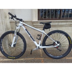 BICICLETA CARBONO,MONOPLATO,MTB(SEMINUEVA)WRC 27,5"